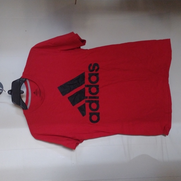 Red ADIDAS Tee Shirt - Picture 1 of 2